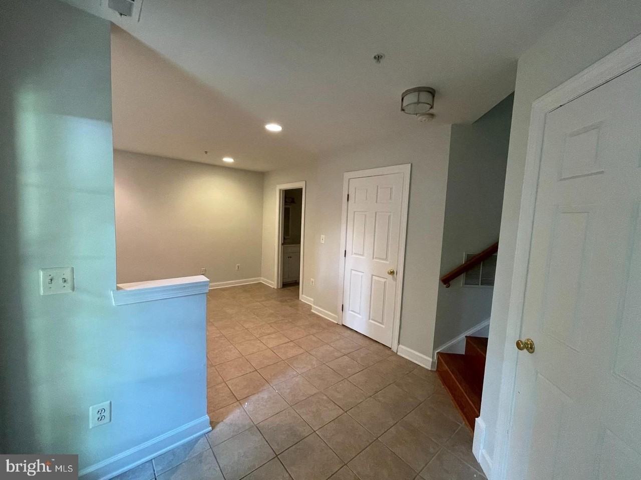 8141 Skelton Cir - Photo 3 of 21