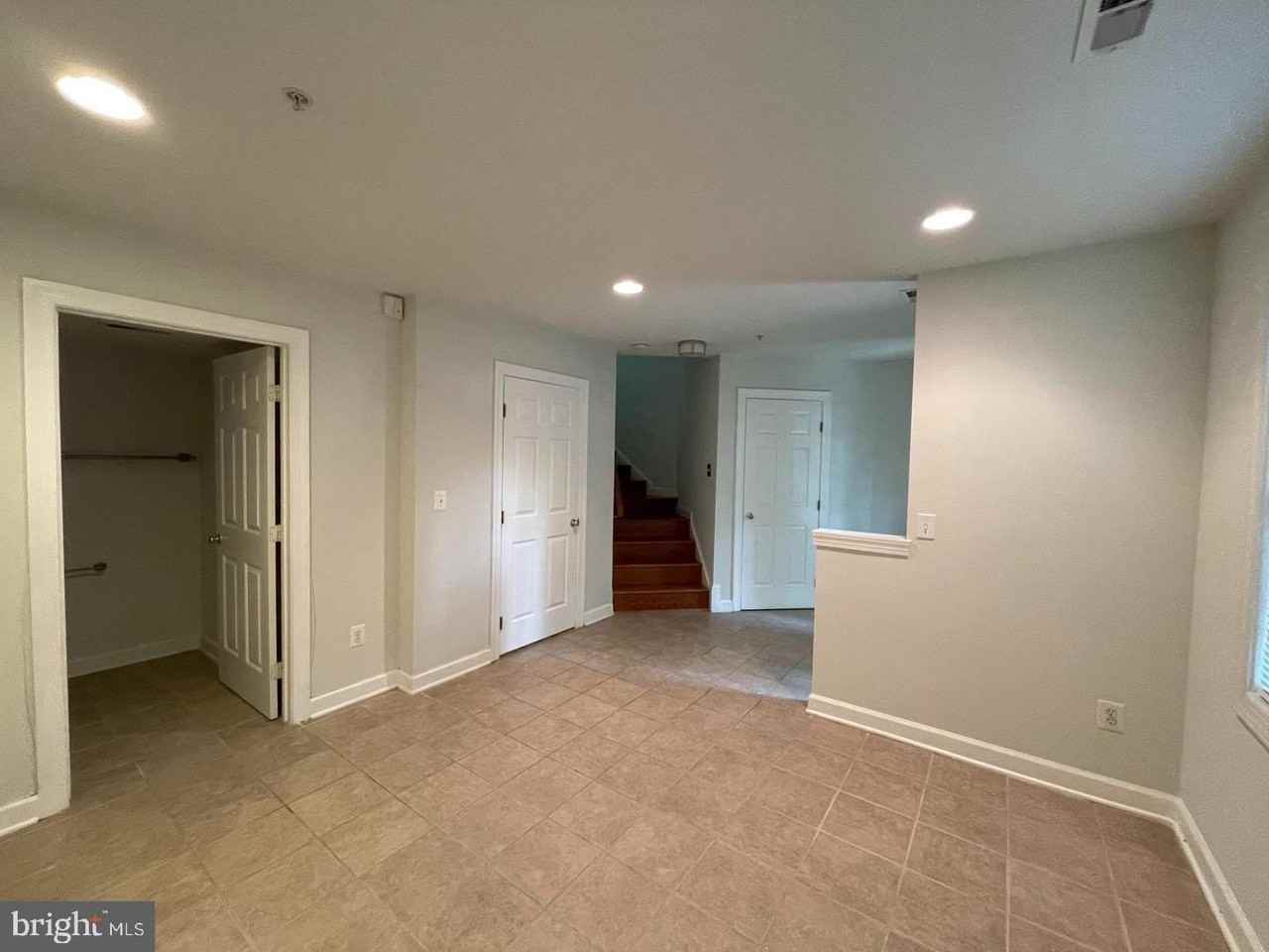 8141 Skelton Cir - Photo 4 of 21