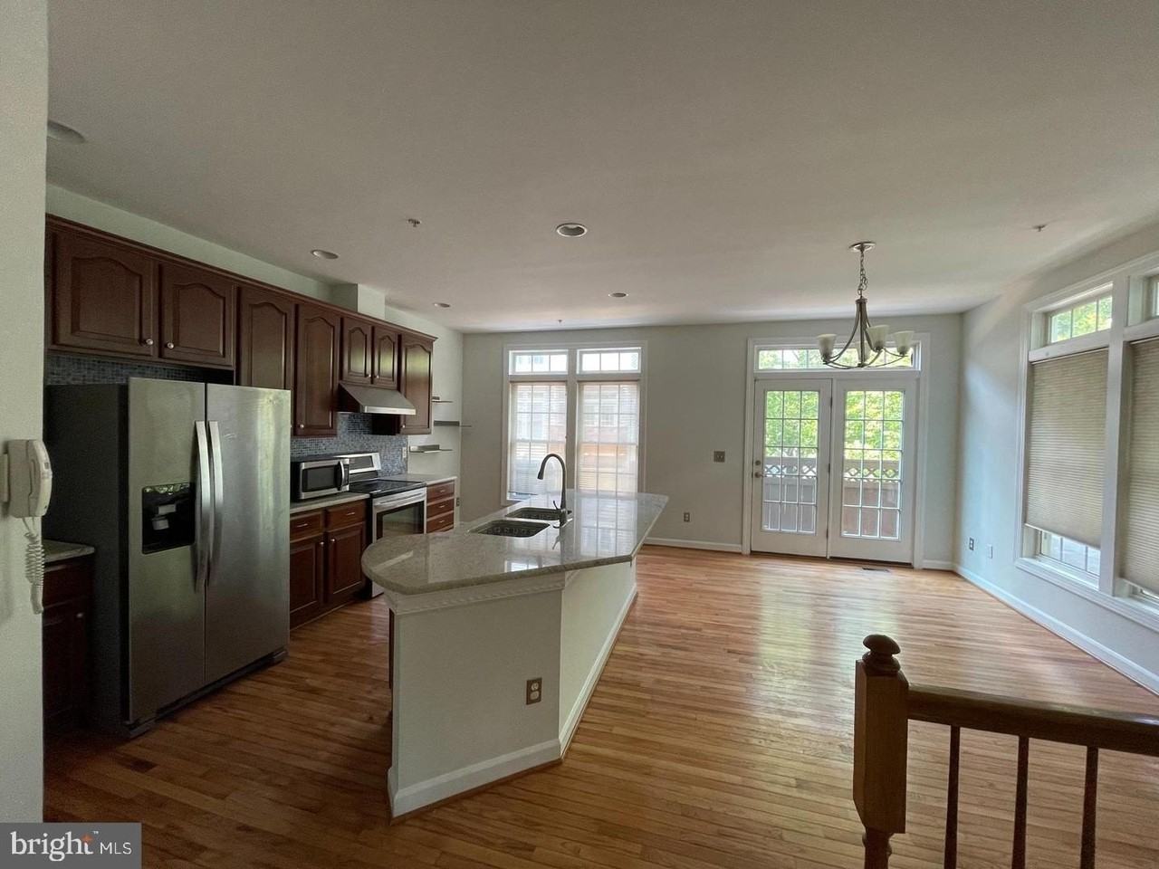 8141 Skelton Cir - Photo 5 of 21