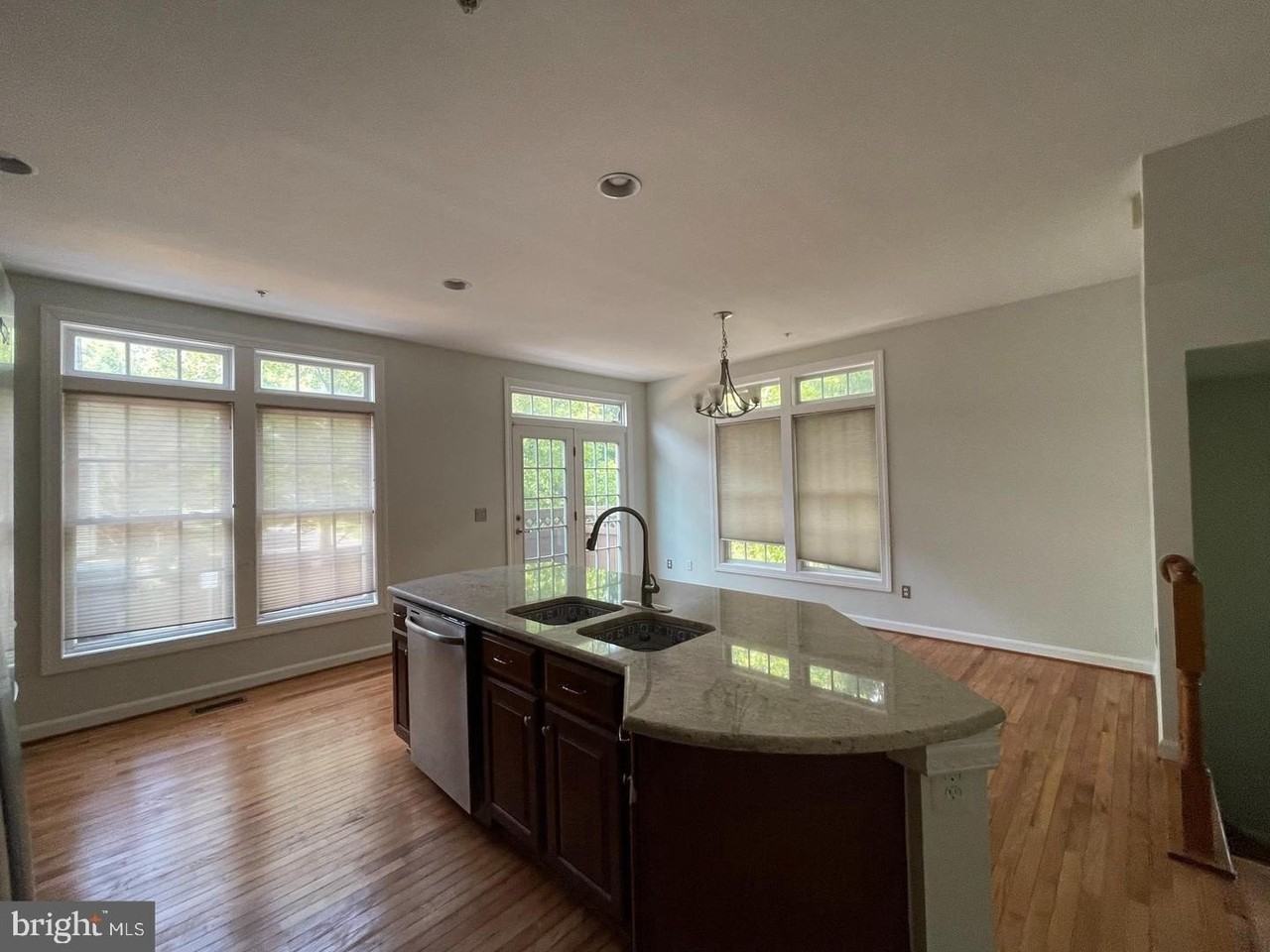 8141 Skelton Cir - Photo 6 of 21