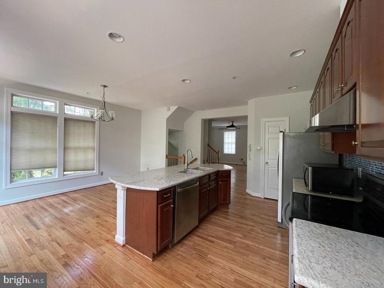 8141 Skelton Cir - Photo 7 of 21