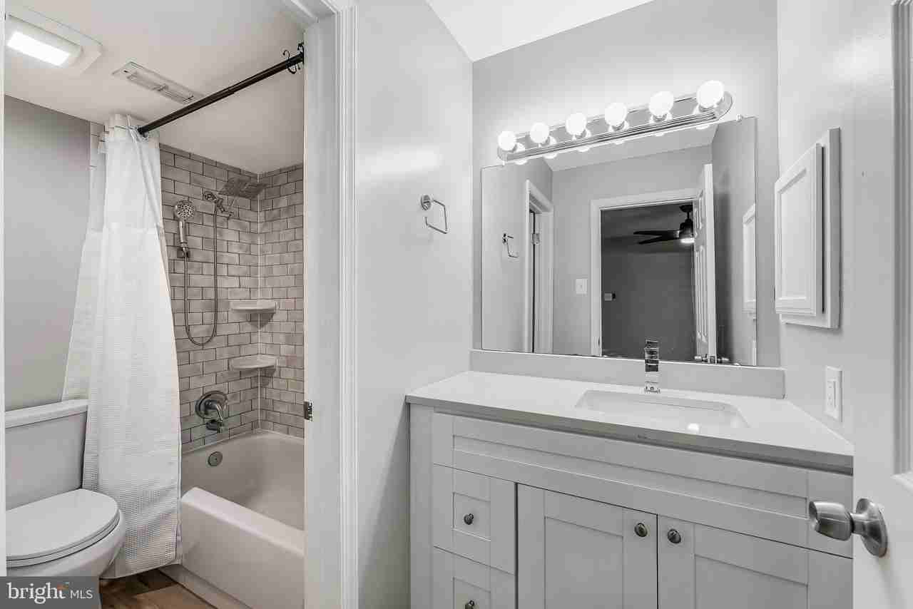 1501 Lincoln Way #101 - Photo 4 of 41