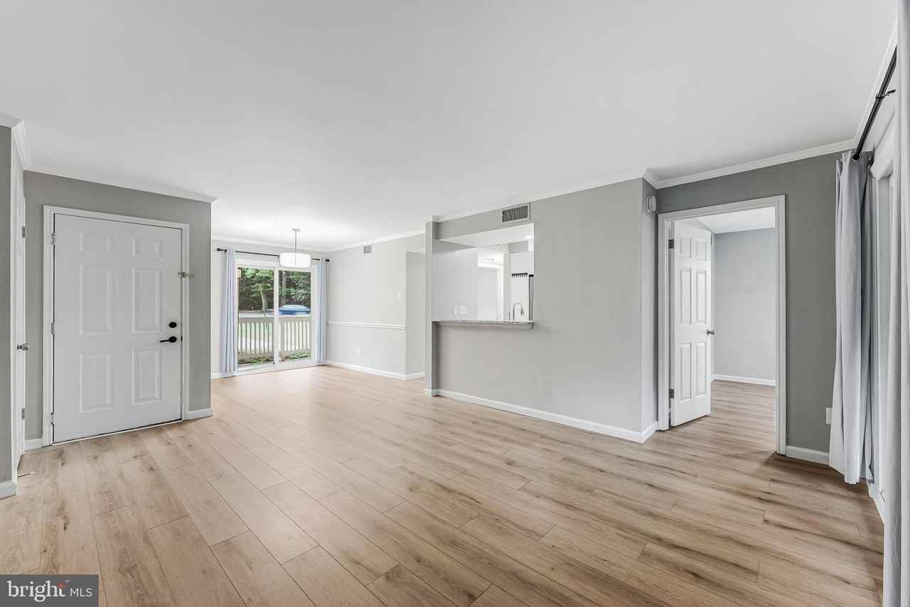1501 Lincoln Way #101 - Photo 5 of 41