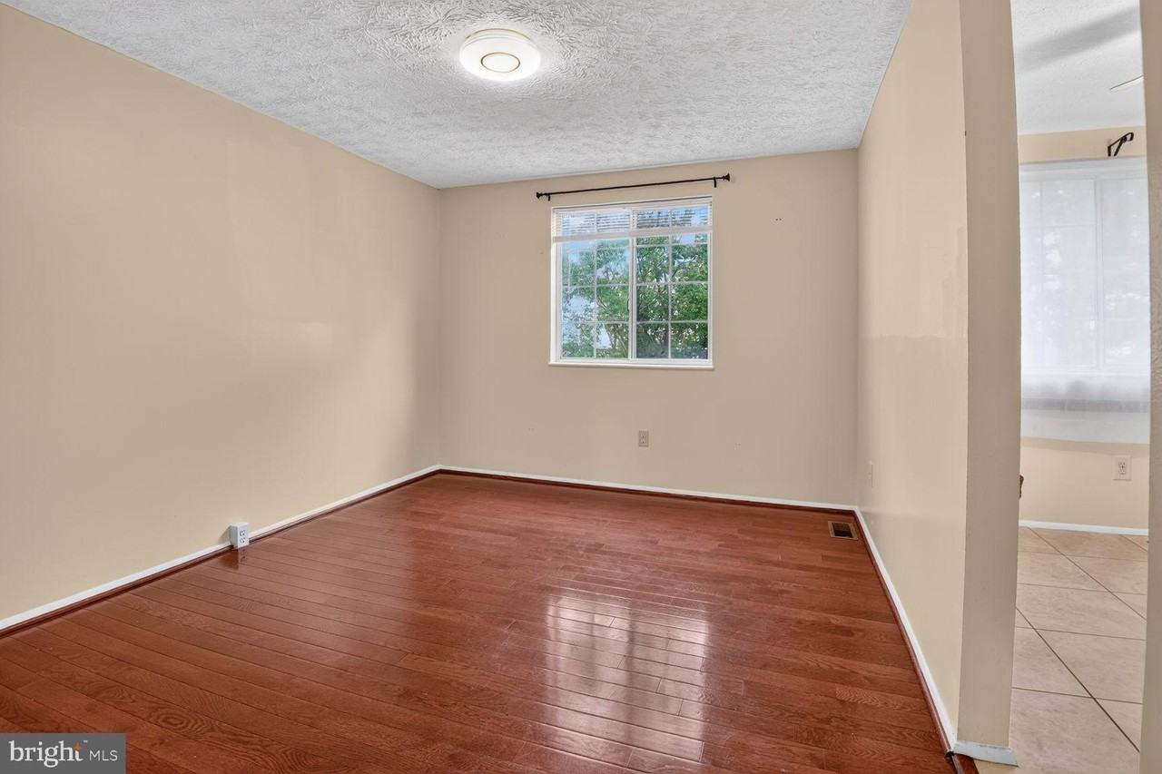 7988 Tyson Oaks Cir - Photo 6 of 20