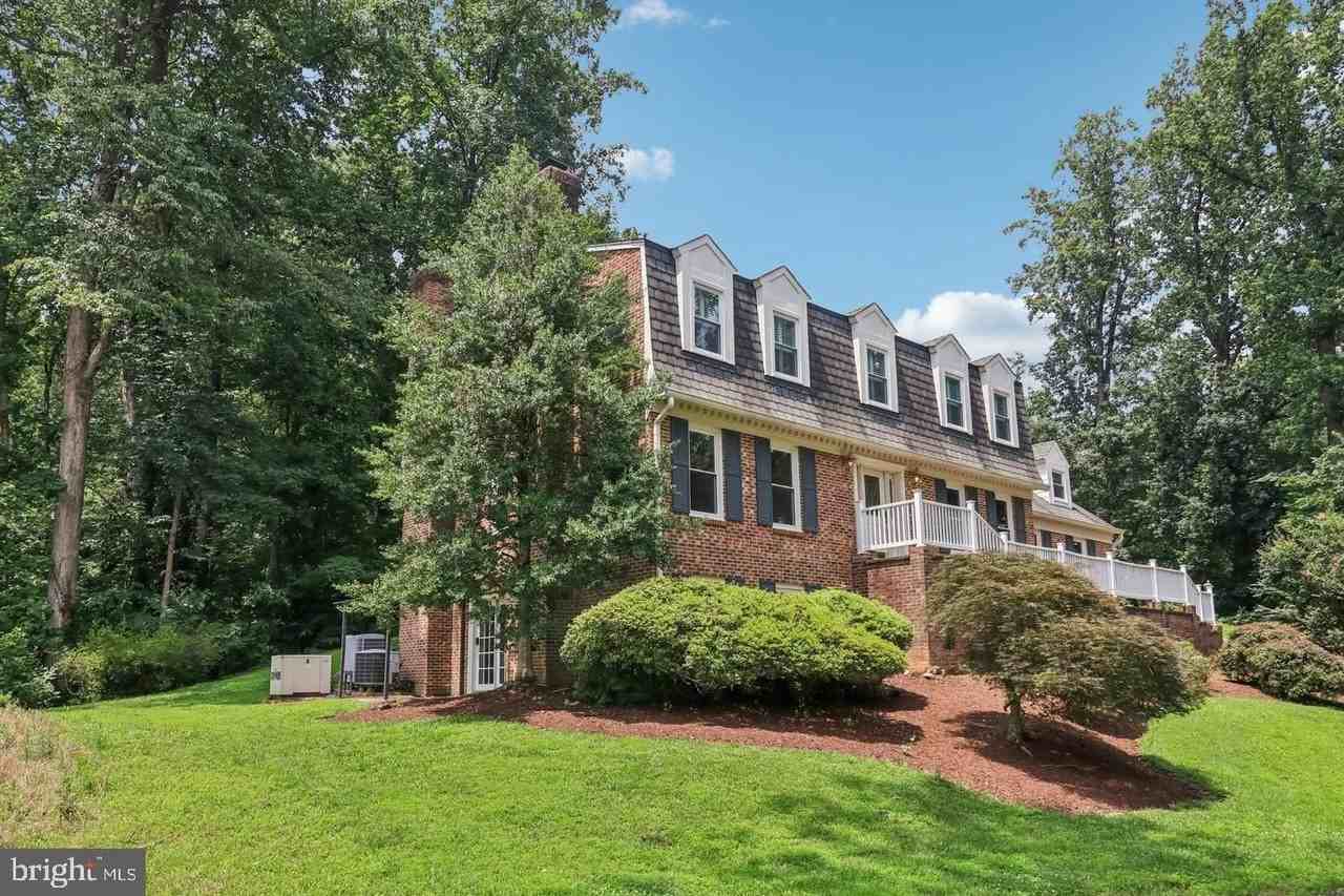 7518 Old Dominion Dr - Photo 2 of 50