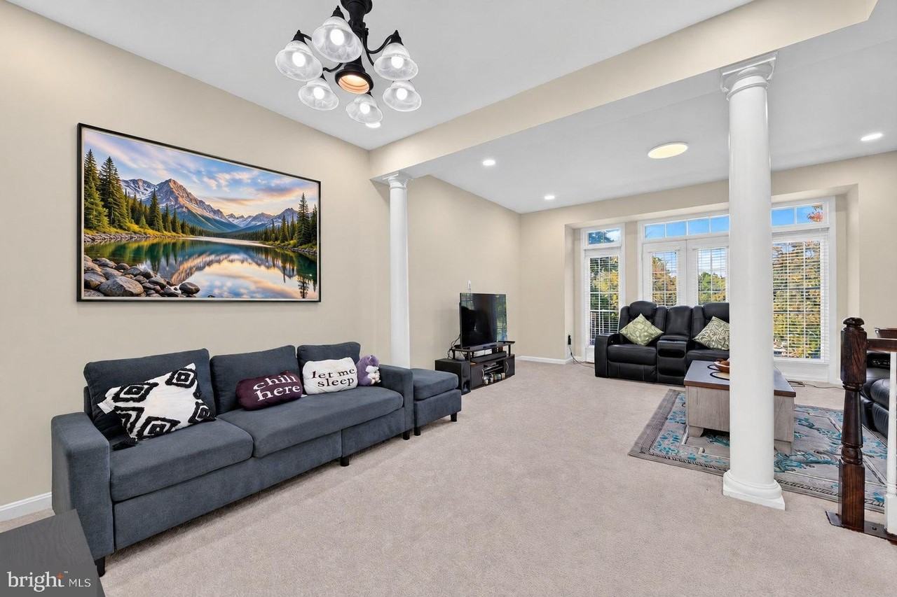 24704 Clock Tower Sq - Photo 2 of 50
