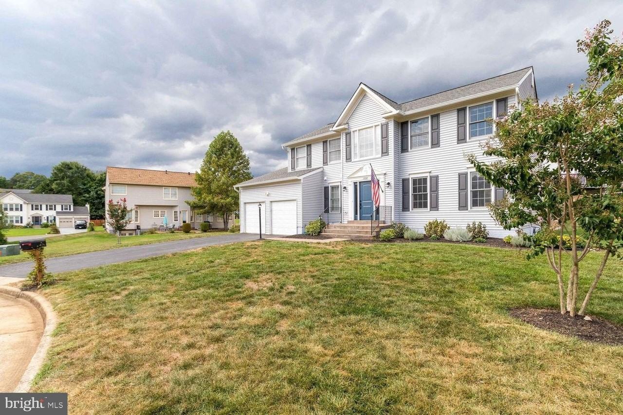 14842 Crotona Ct - Photo 2 of 49