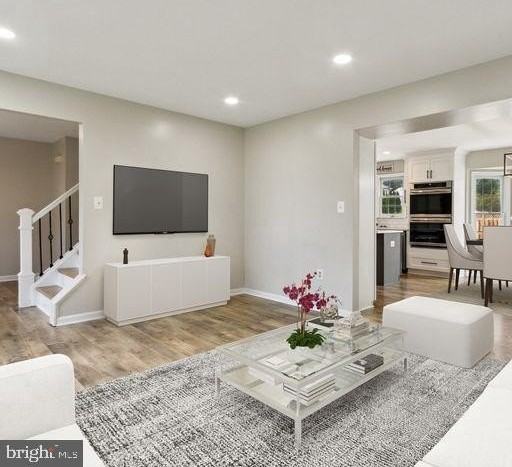 14842 Crotona Ct - Photo 6 of 49