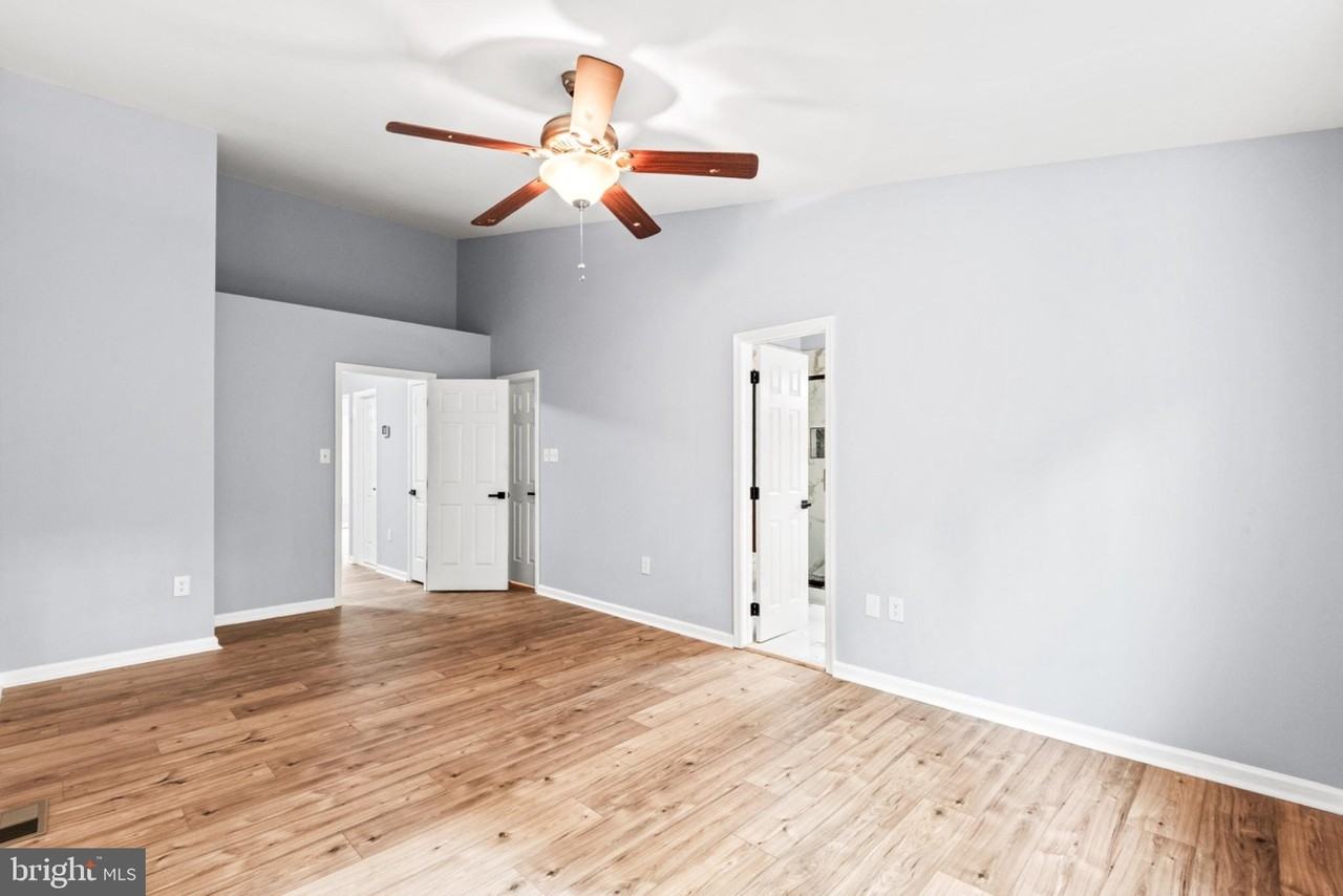 601 Twin Brook Ln - Photo 5 of 40