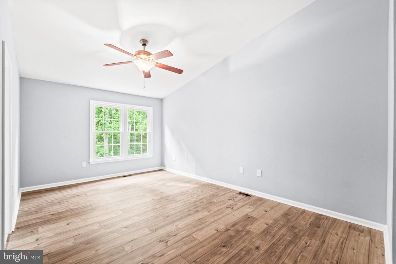 601 Twin Brook Ln - Photo 6 of 40