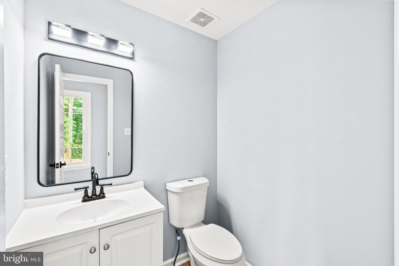 601 Twin Brook Ln - Photo 7 of 40