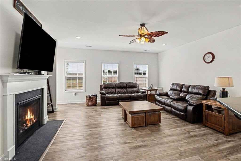 4615 Owls View Ct - Photo 7 of 29