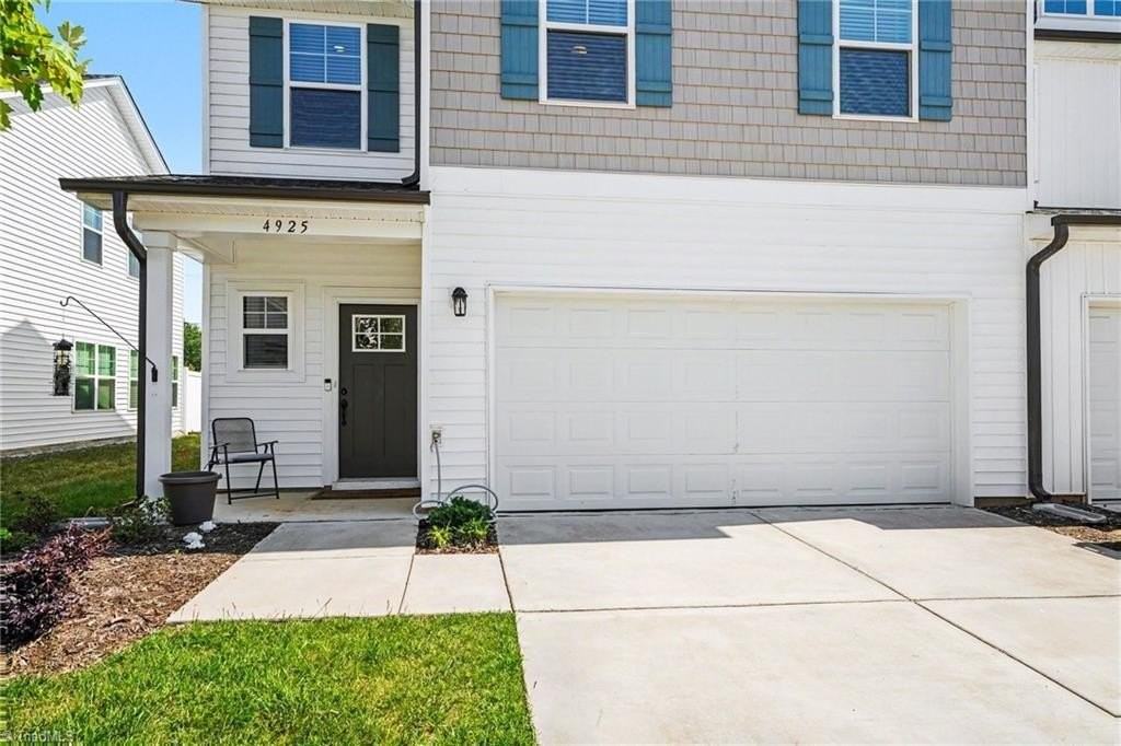 4925 Cannon Crossing Way - Photo 3 of 29