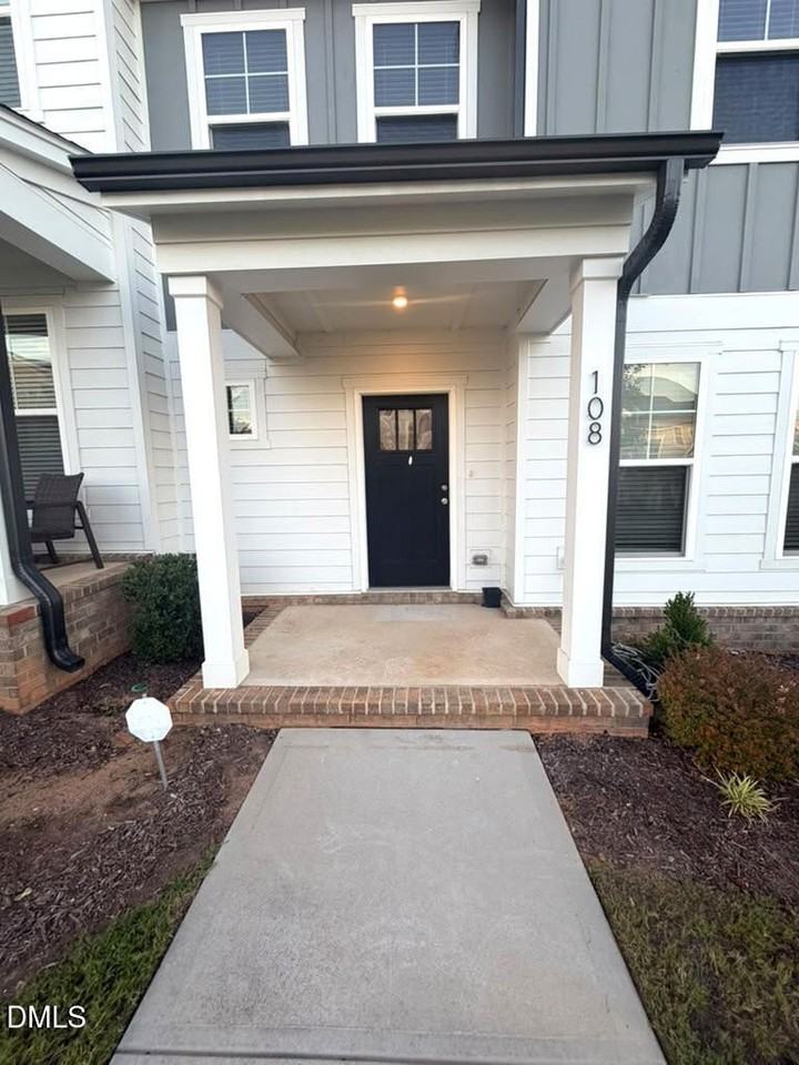 108 Kimber Ln - Photo 2 of 50