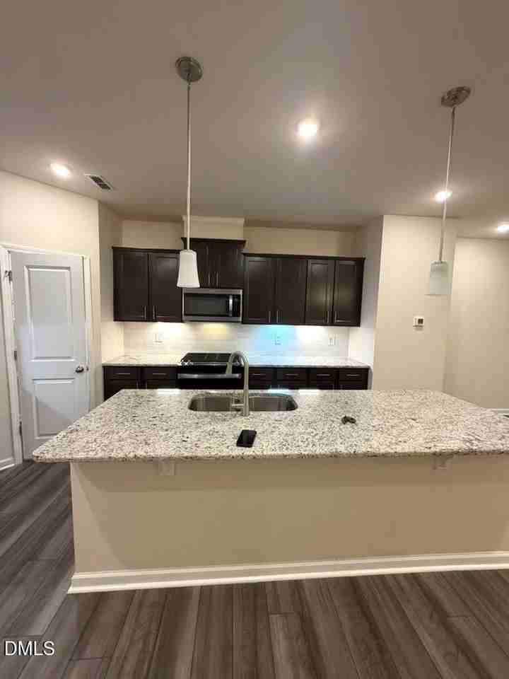 108 Kimber Ln - Photo 3 of 50