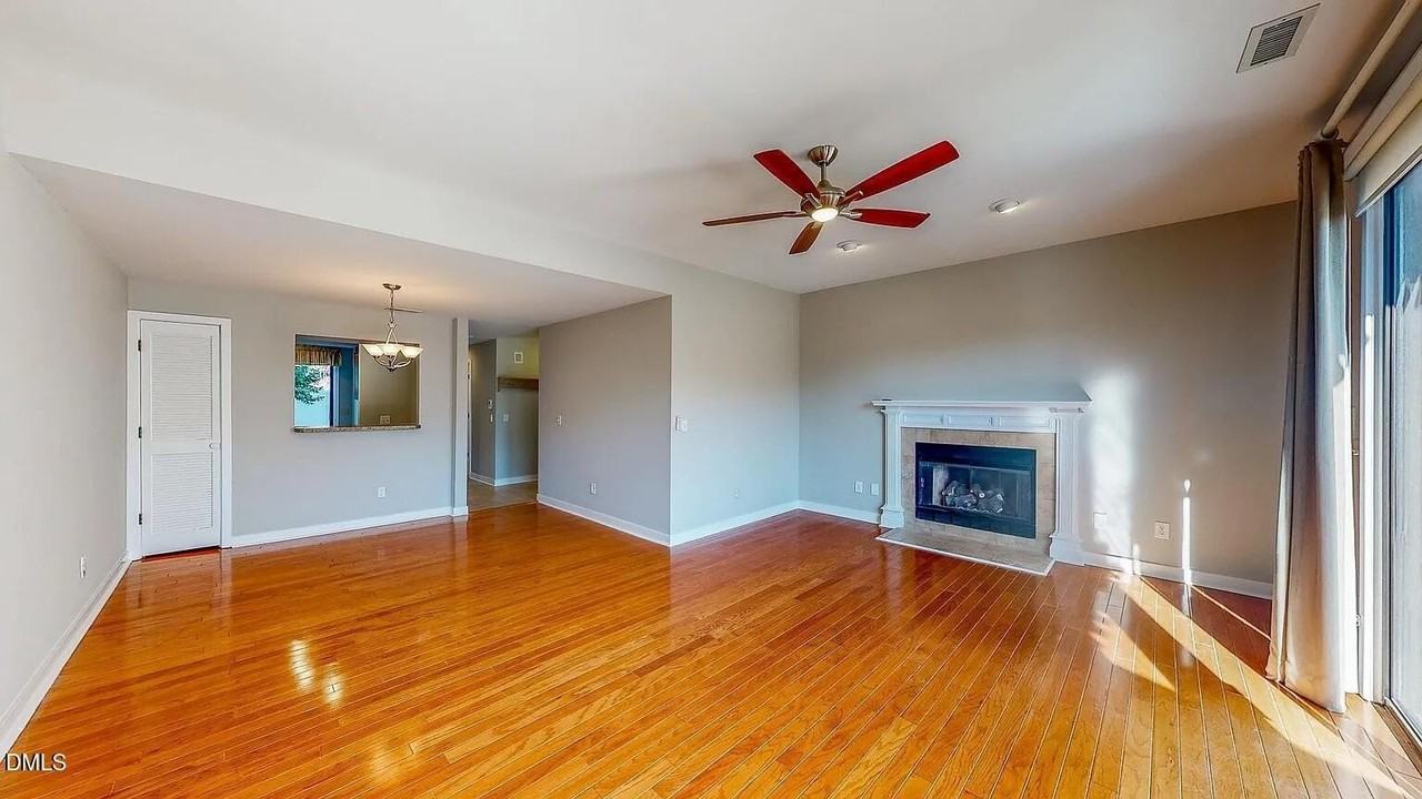 10 Bayswater Pl - Photo 4 of 19