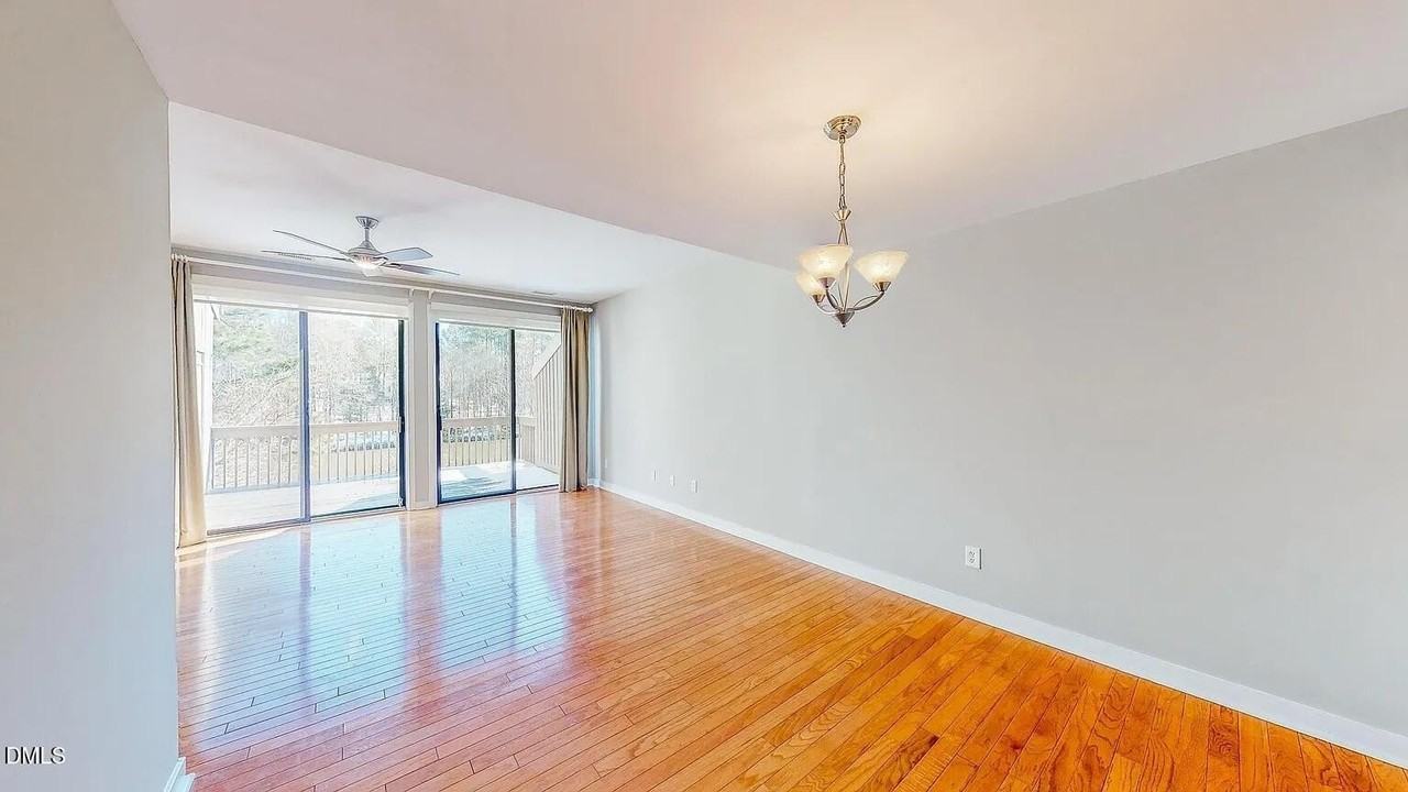 10 Bayswater Pl - Photo 6 of 19