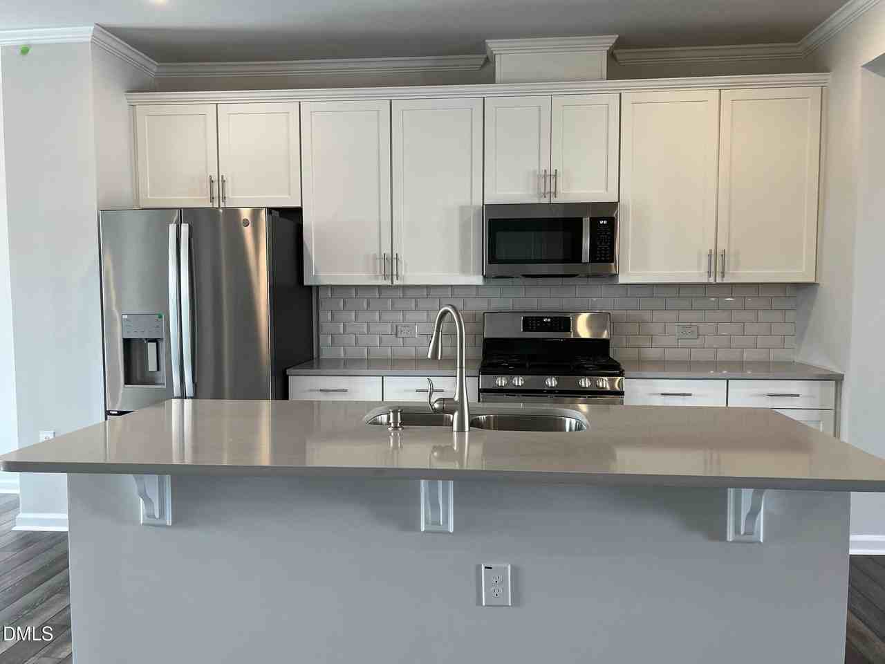 2141 Terrawood Dr - Photo 6 of 20