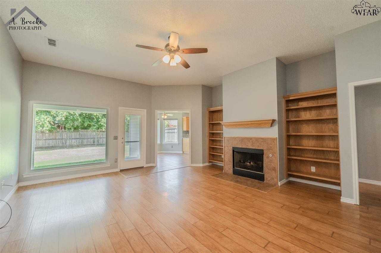 5412 Blazing Star Ln - Photo 4 of 21