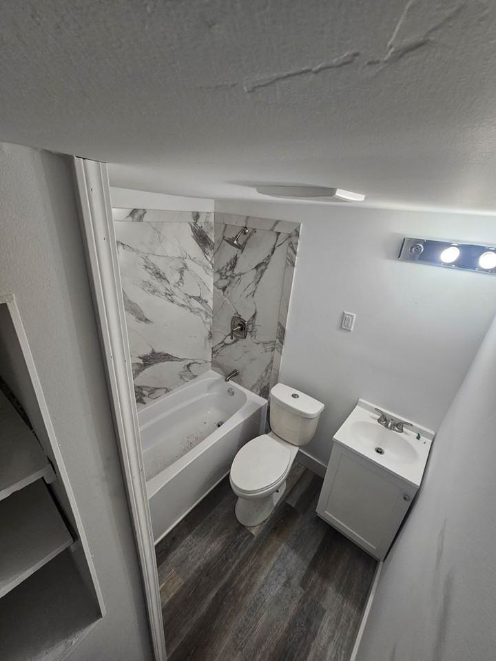 4033-4037 10th St 6 Unit - Photo 3 of 22