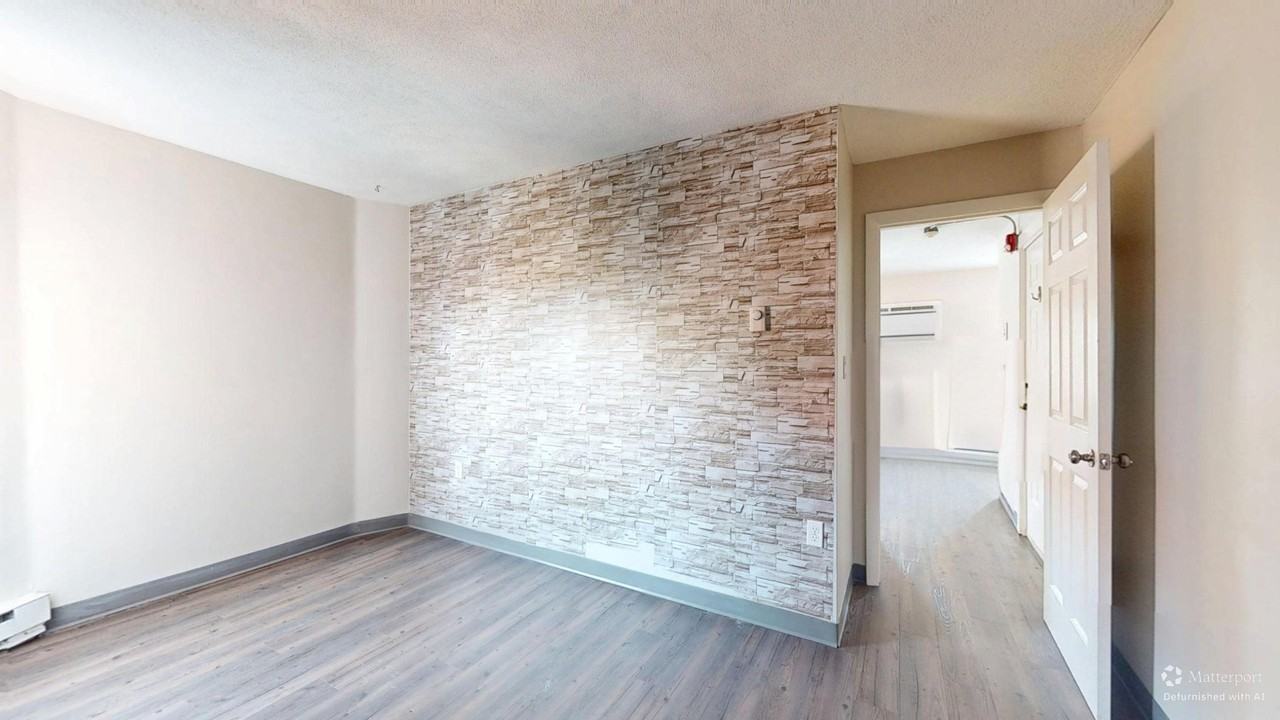 303 Meridian St #3 - Photo 3 of 15