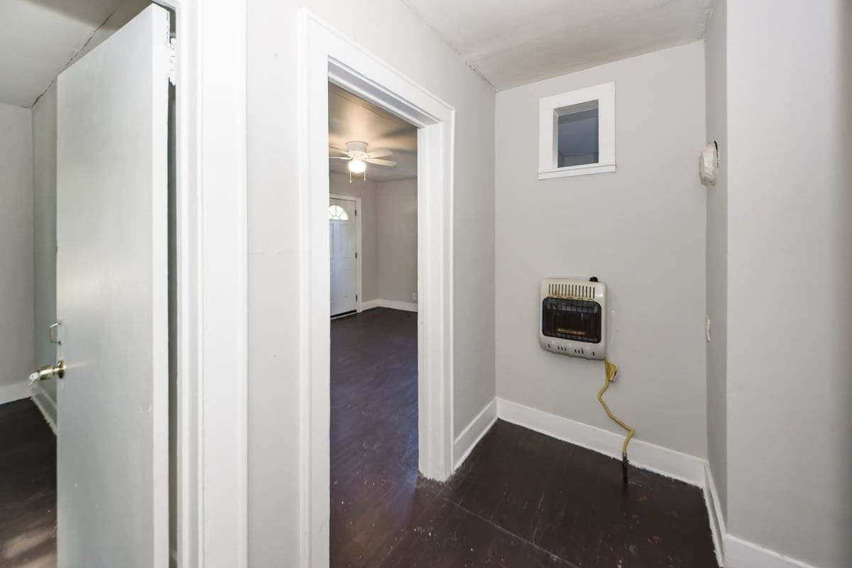 2123 Captain Ave - Photo 6 of 22