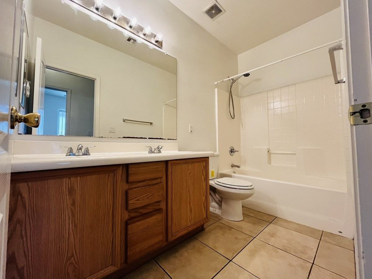 5620 W Ellis Dr - Photo 6 of 21