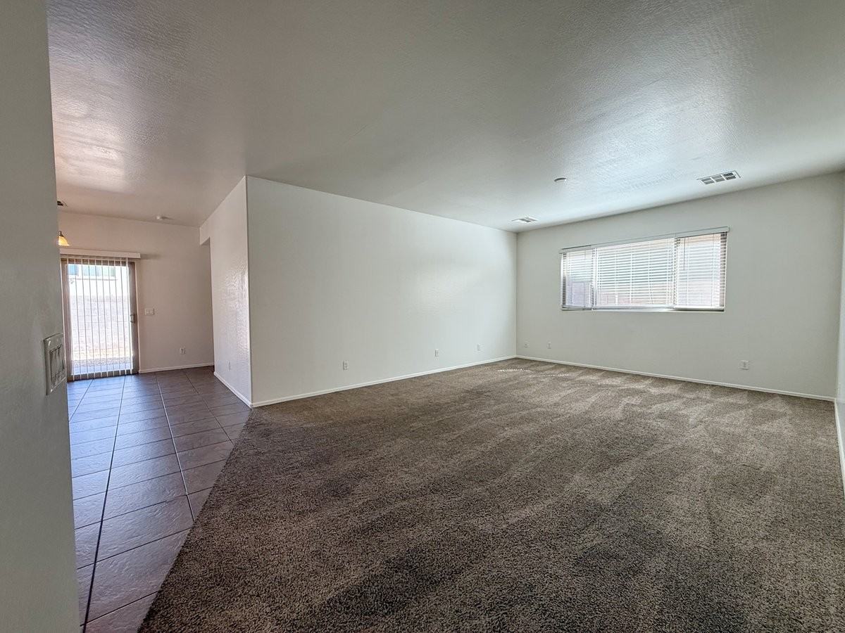 7213 N 72nd Dr - Photo 2 of 33