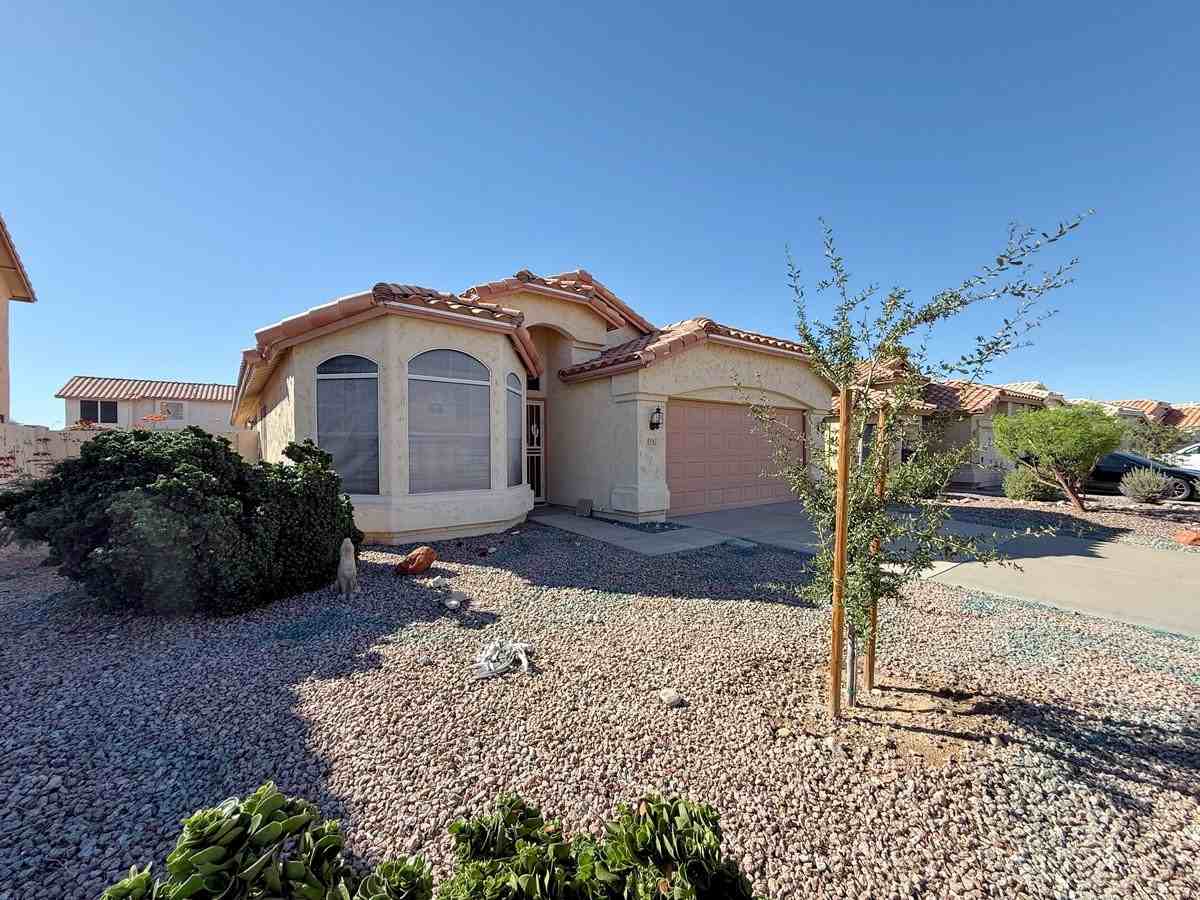 9765 W Yukon Dr - Photo 7 of 38