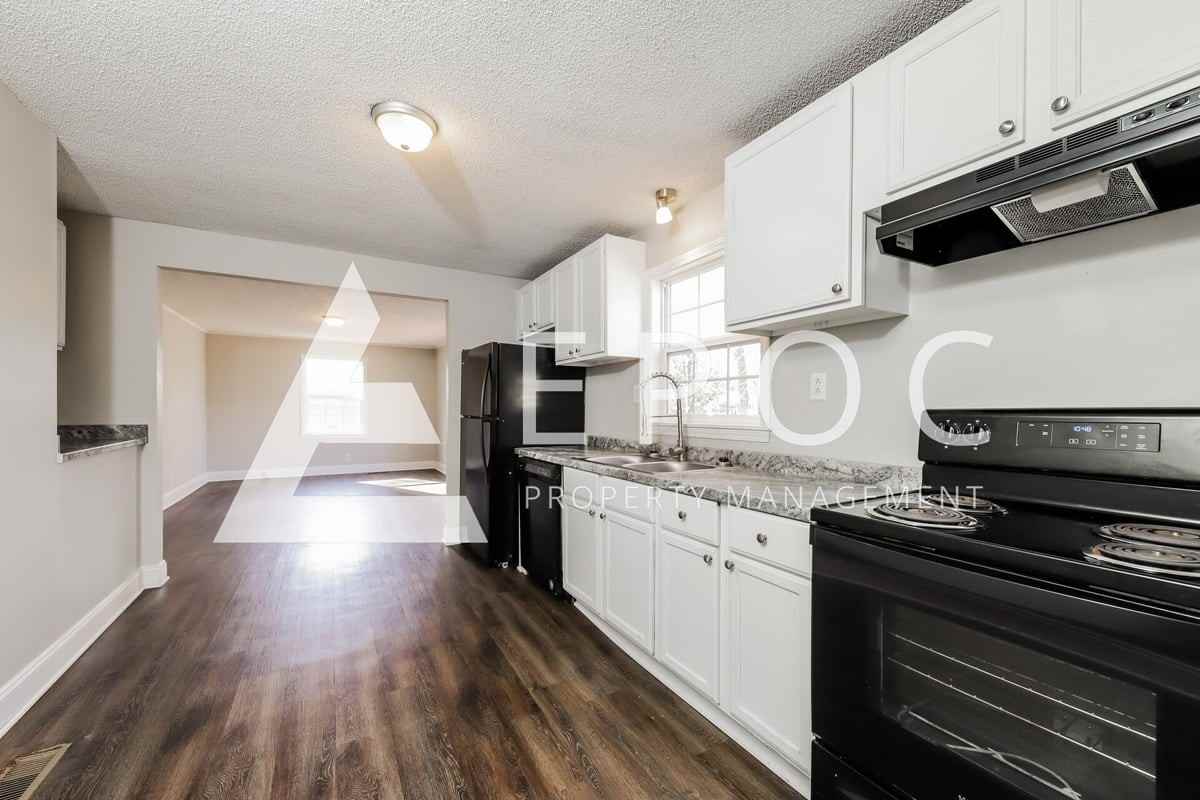 603 Edgewood Ave - Photo 4 of 26