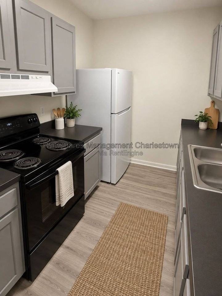 255 Fulkerson Dr #C - Photo 4 of 7