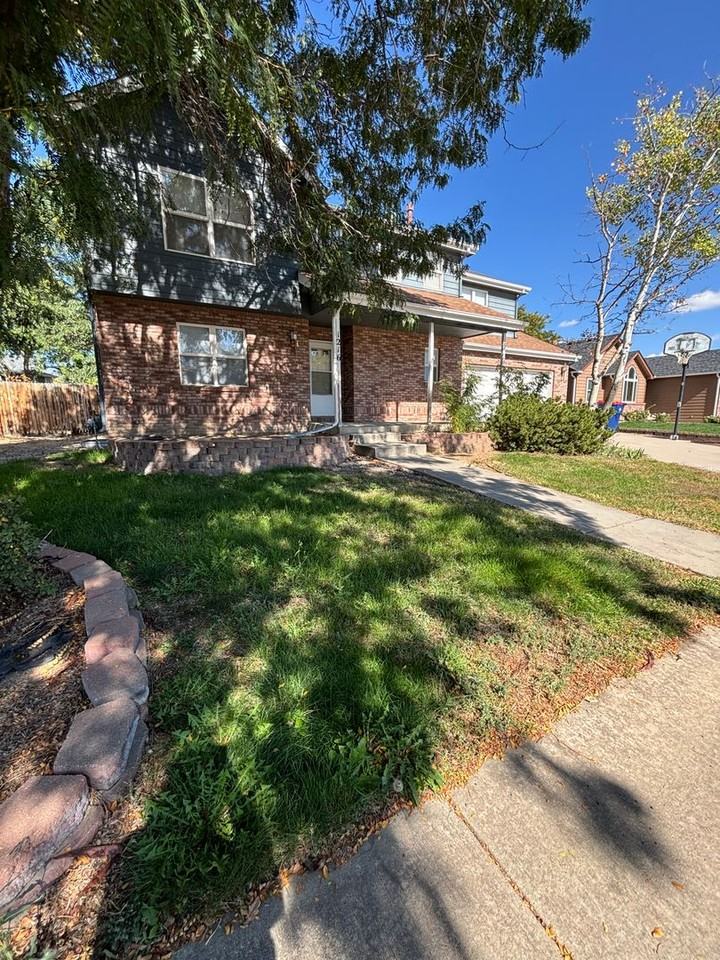 1216 Mountview Dr