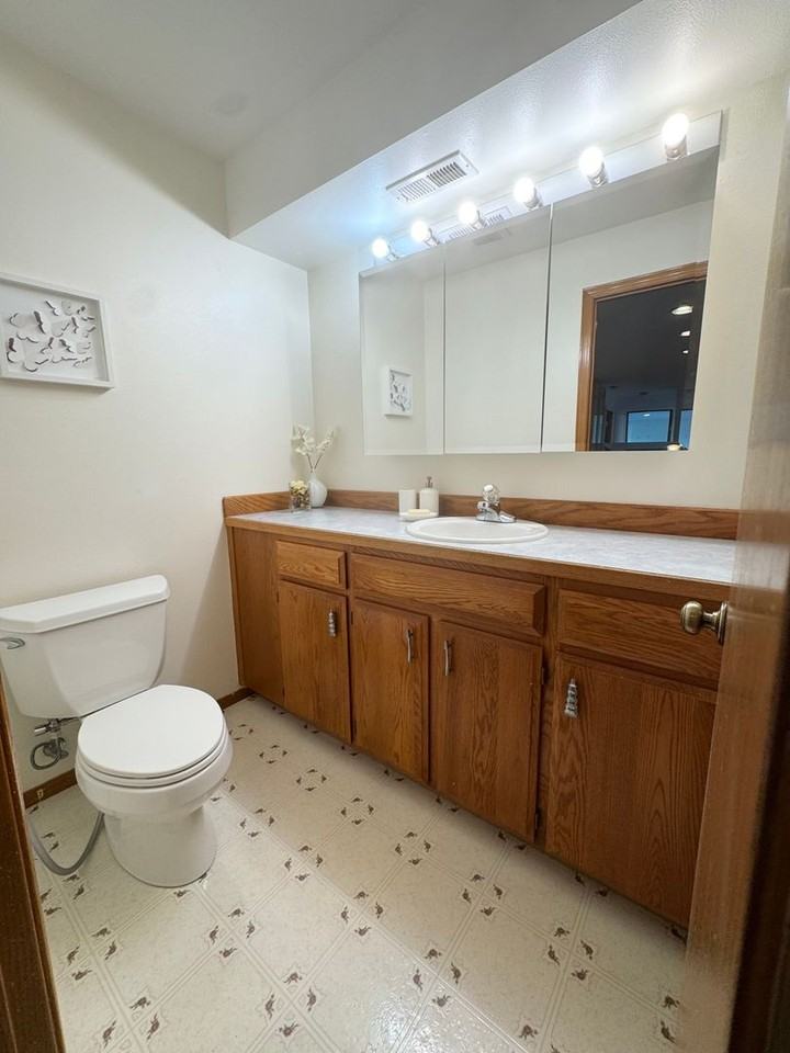 11001 153rd Ave Ne #B - Photo 5 of 30