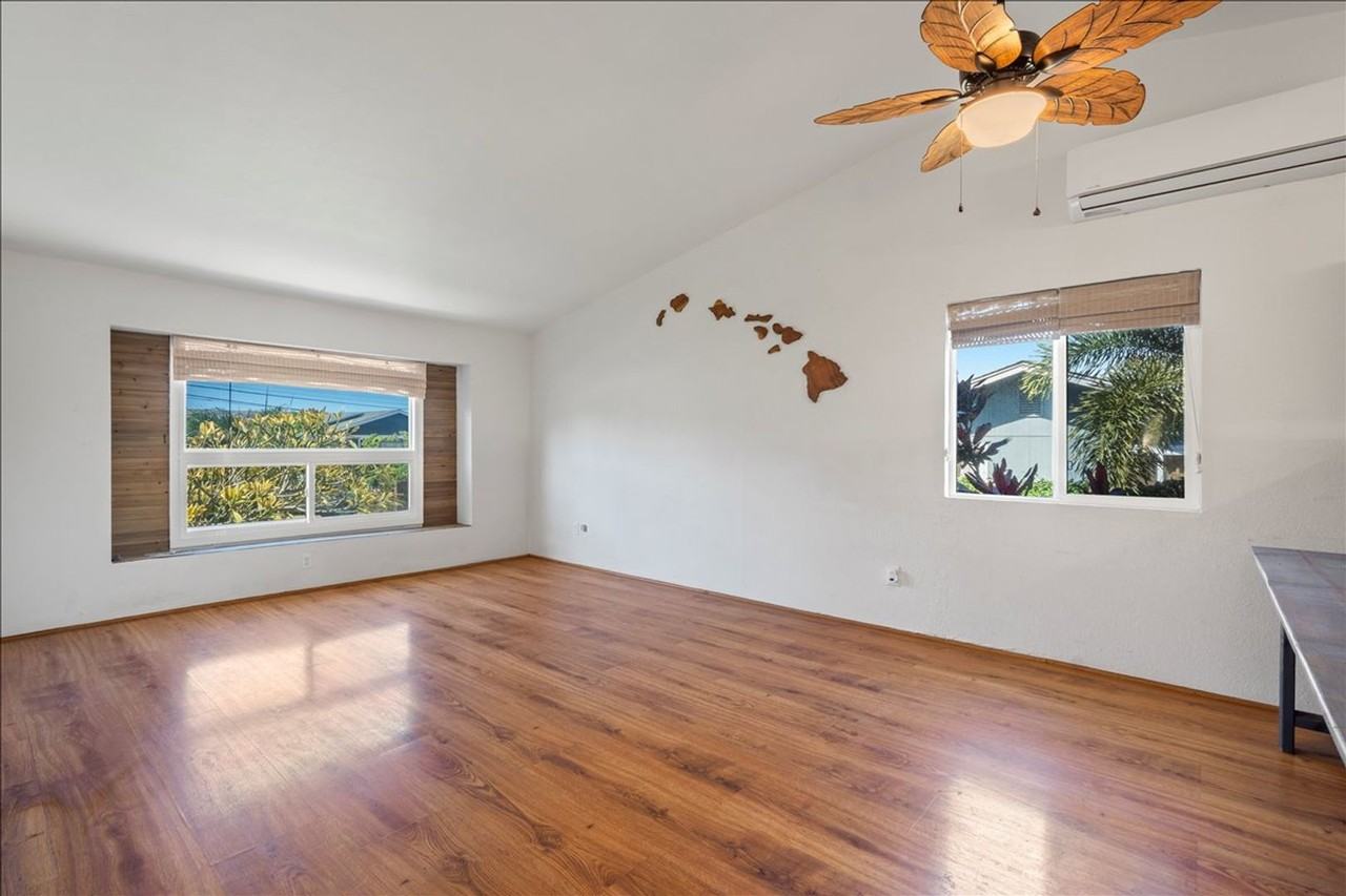 225 Humupea St - Photo 5 of 33