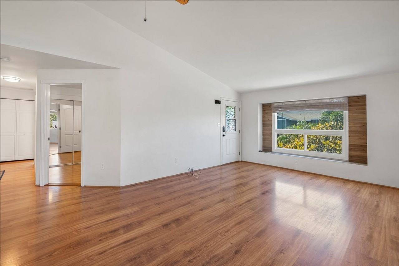 225 Humupea St - Photo 6 of 33