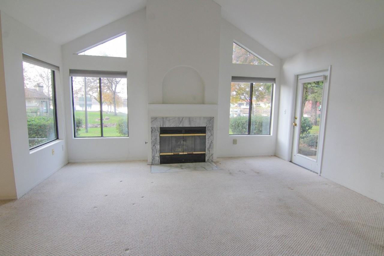 23 Sierra Lakeside Ln - Photo 3 of 6