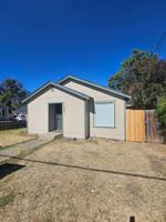 featured image of 1122 W 11th St