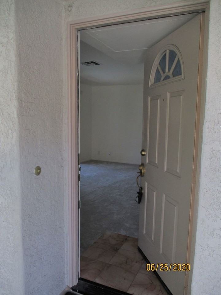 10858 Aderman Ave #158 - Photo 2 of 32