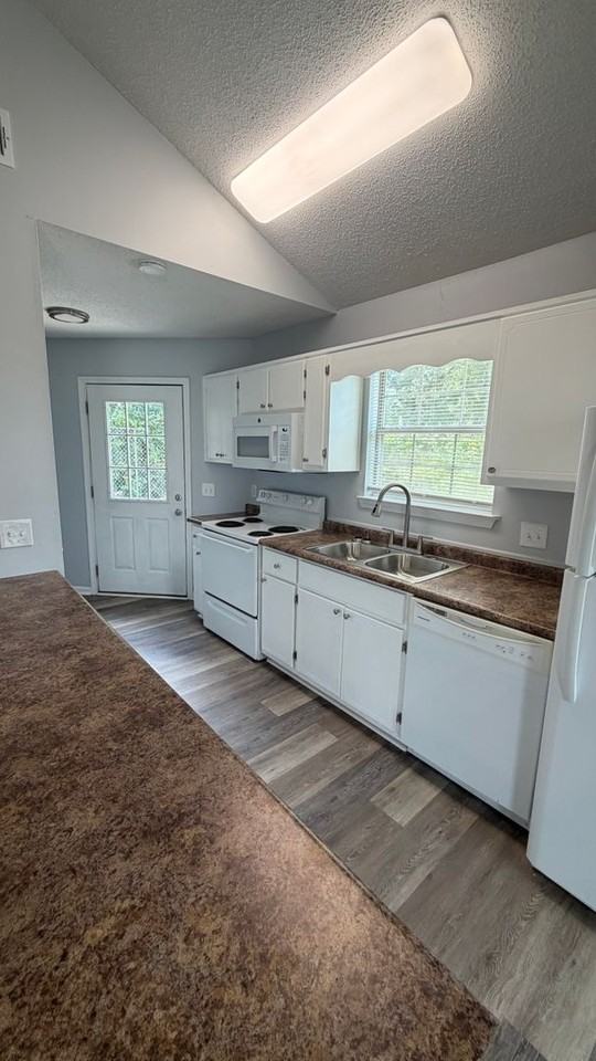 1401 Gulf Ave #4 - Photo 5 of 17