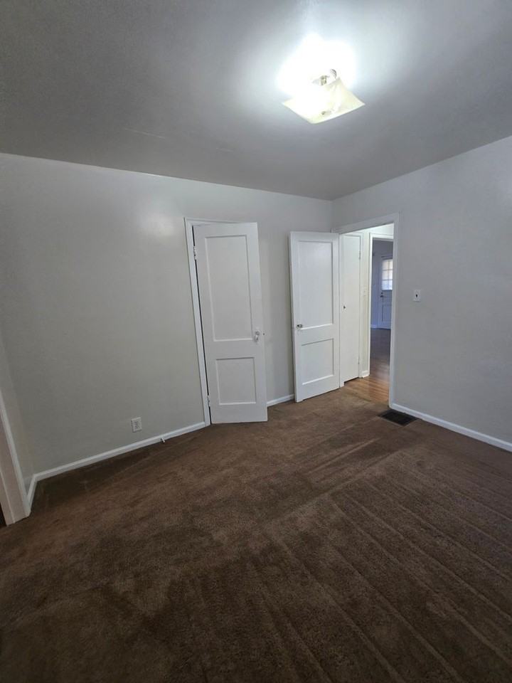 3707 N Leland Ave - Photo 7 of 10