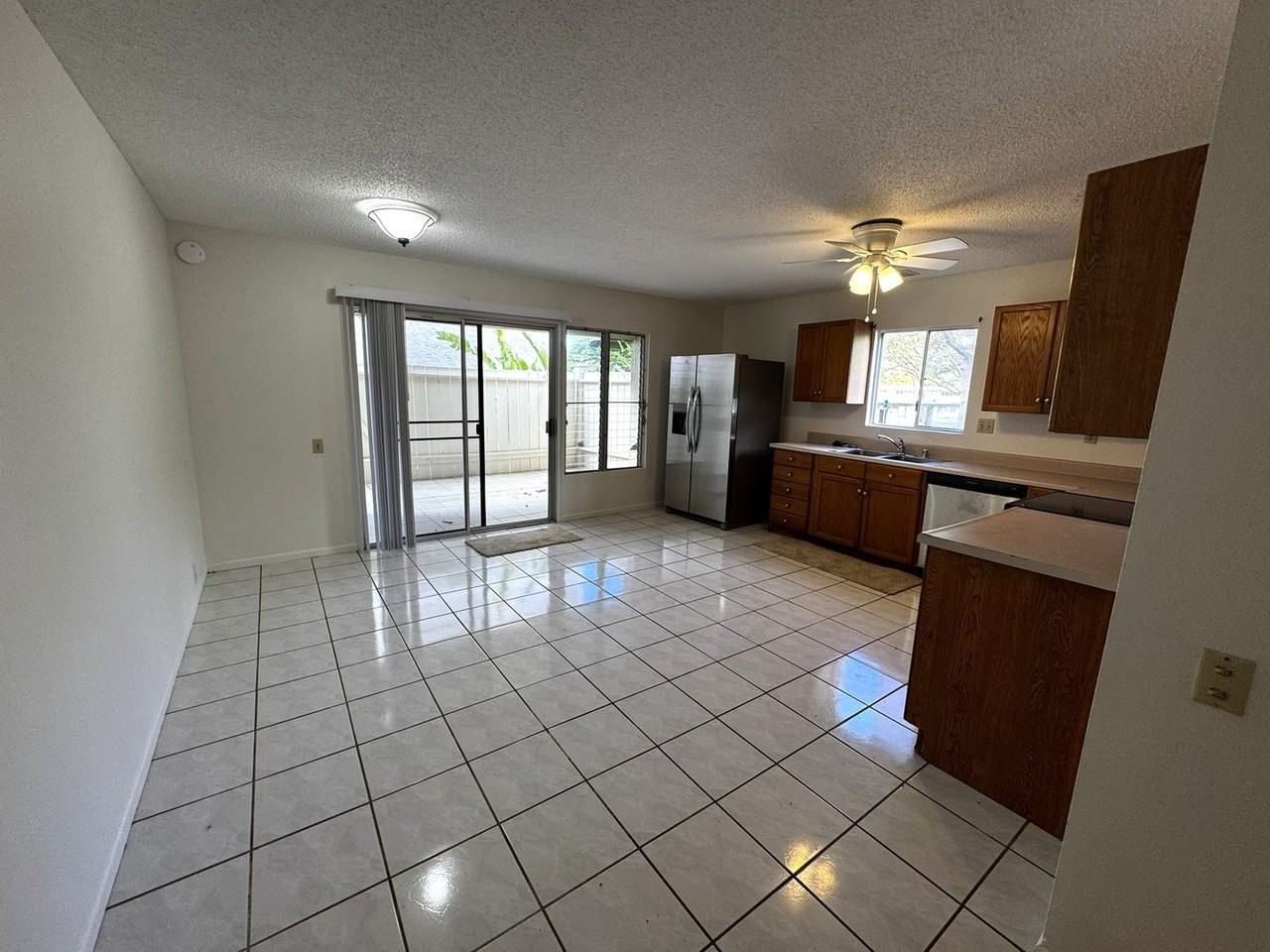 598 Hahaione St #1G - Photo 6 of 24