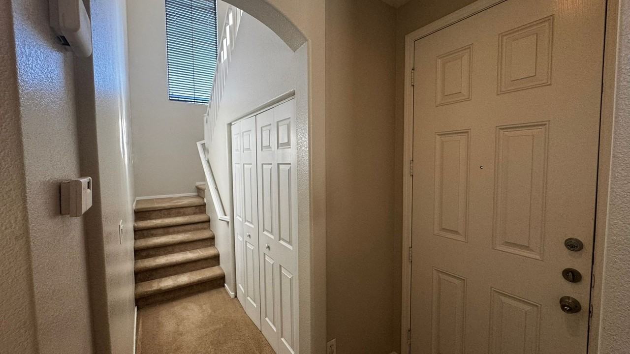 10923 Scotch Rose St - Photo 6 of 22