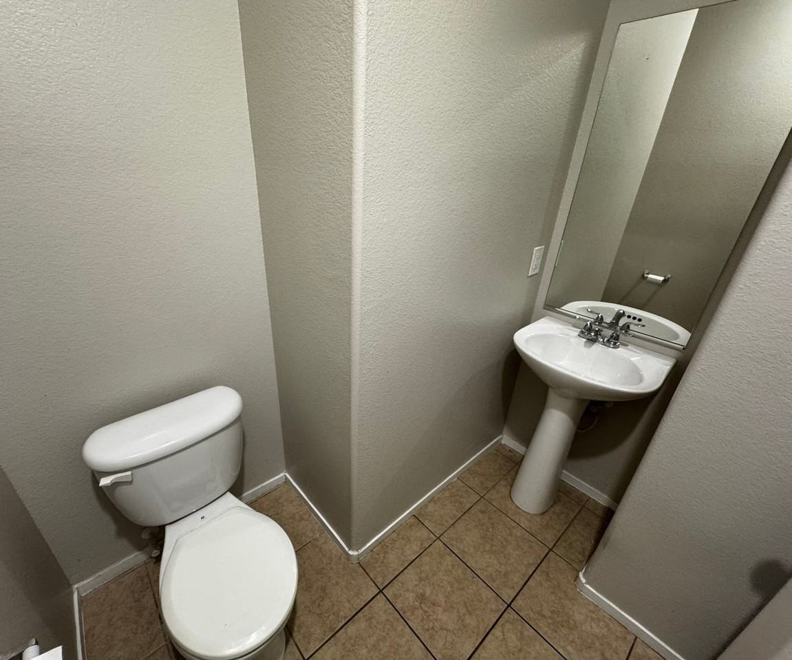 10923 Scotch Rose St - Photo 7 of 22