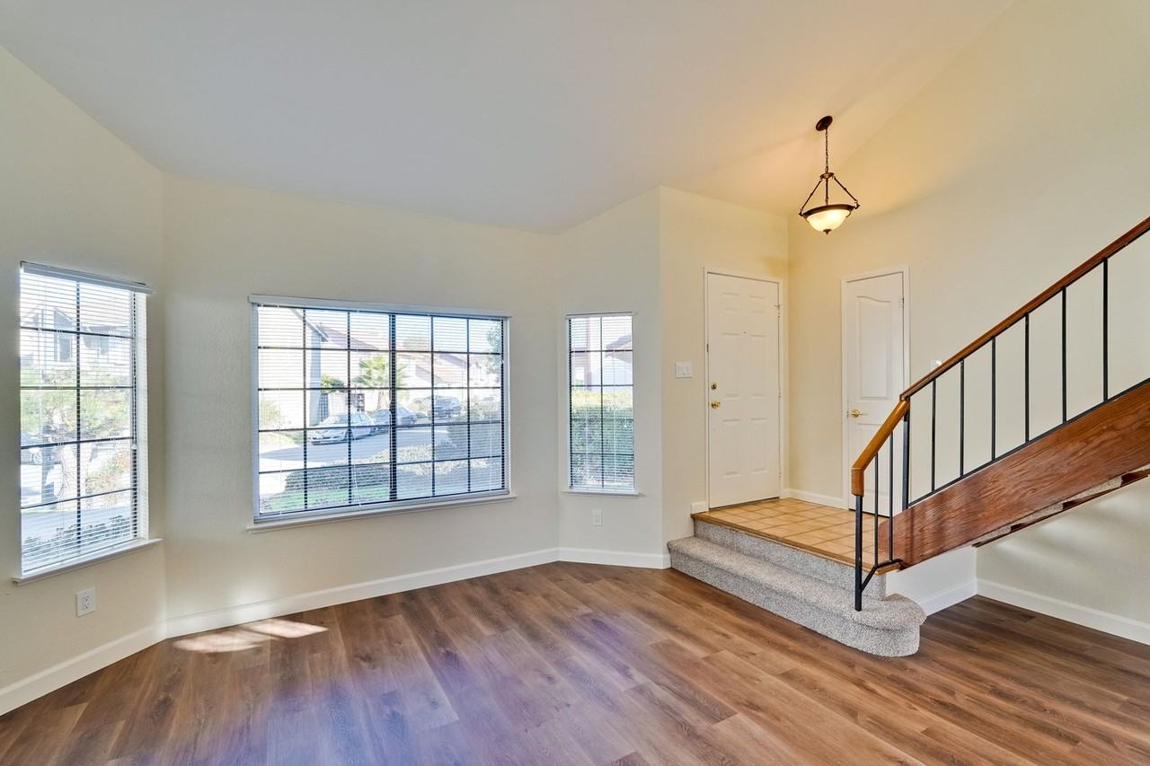 7275 Sleepy Creek Dr - Photo 3 of 25