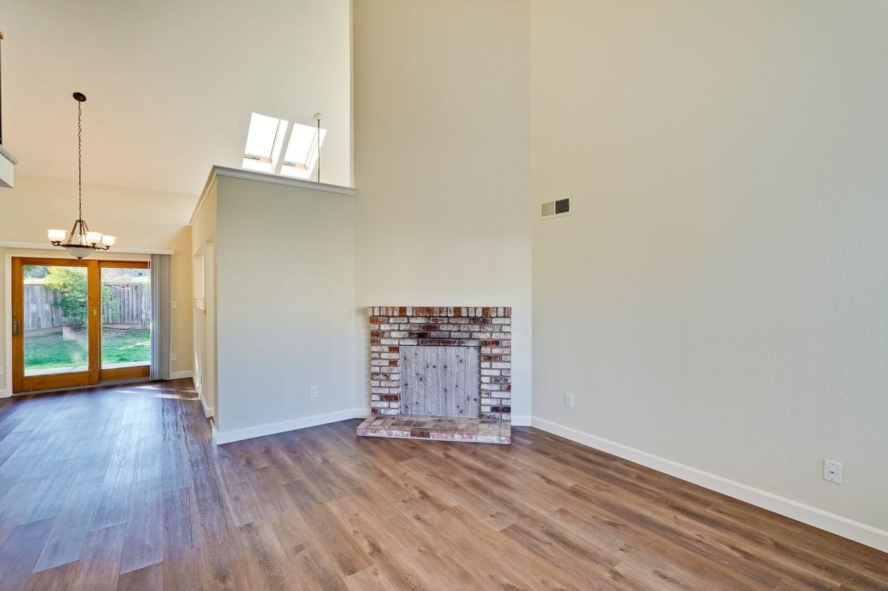 7275 Sleepy Creek Dr - Photo 5 of 25
