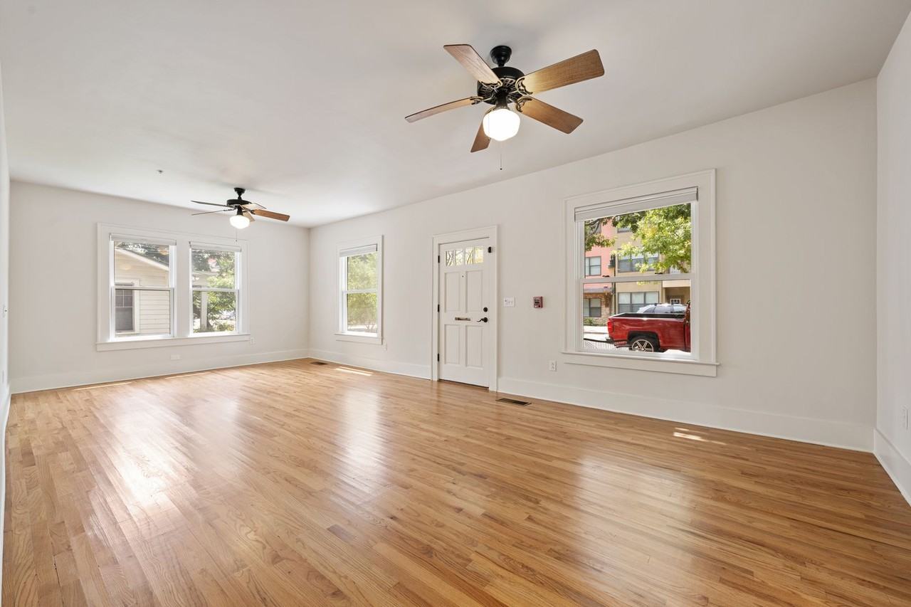 2811 Hemphill Park - Photo 6 of 50