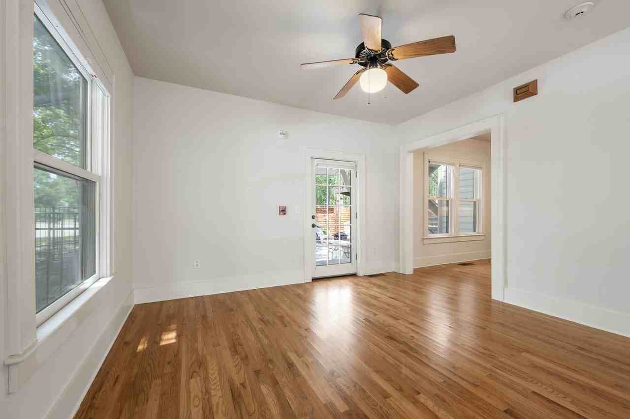 2811 Hemphill Park - Photo 7 of 50