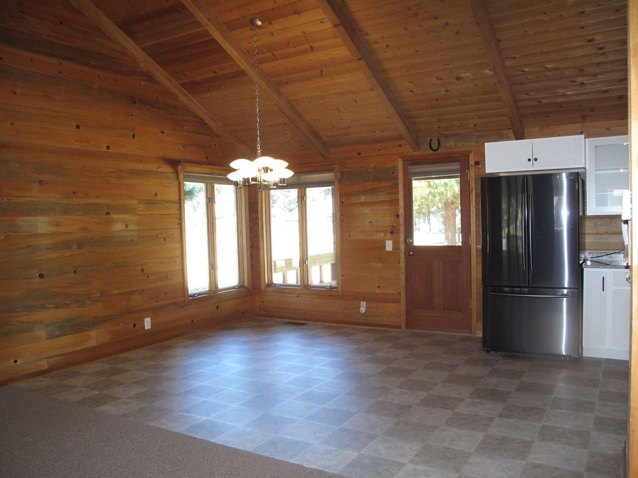 13764 Sw Meadowview Dr - Photo 3 of 19