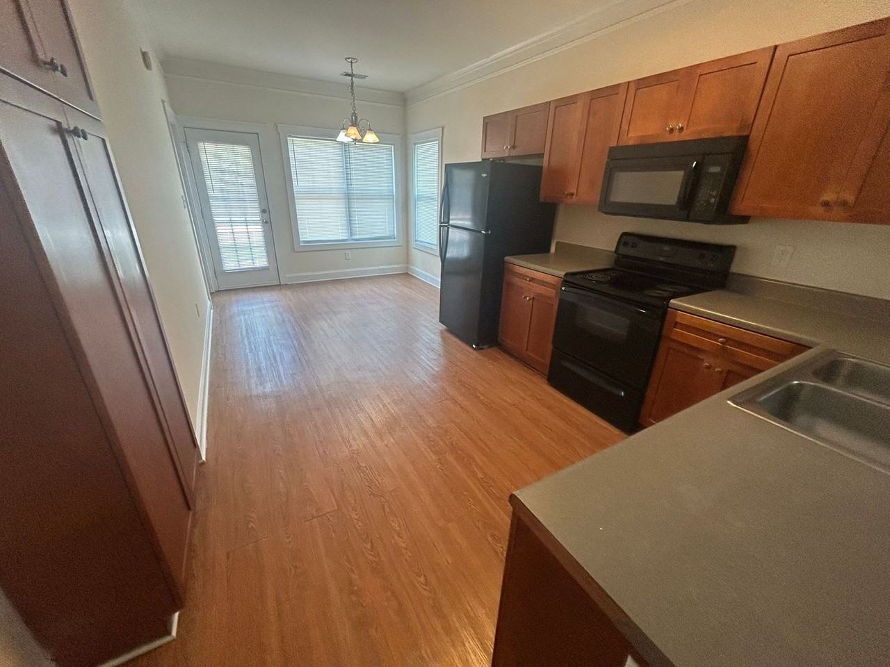 155 Artisan Pl - Photo 2 of 15