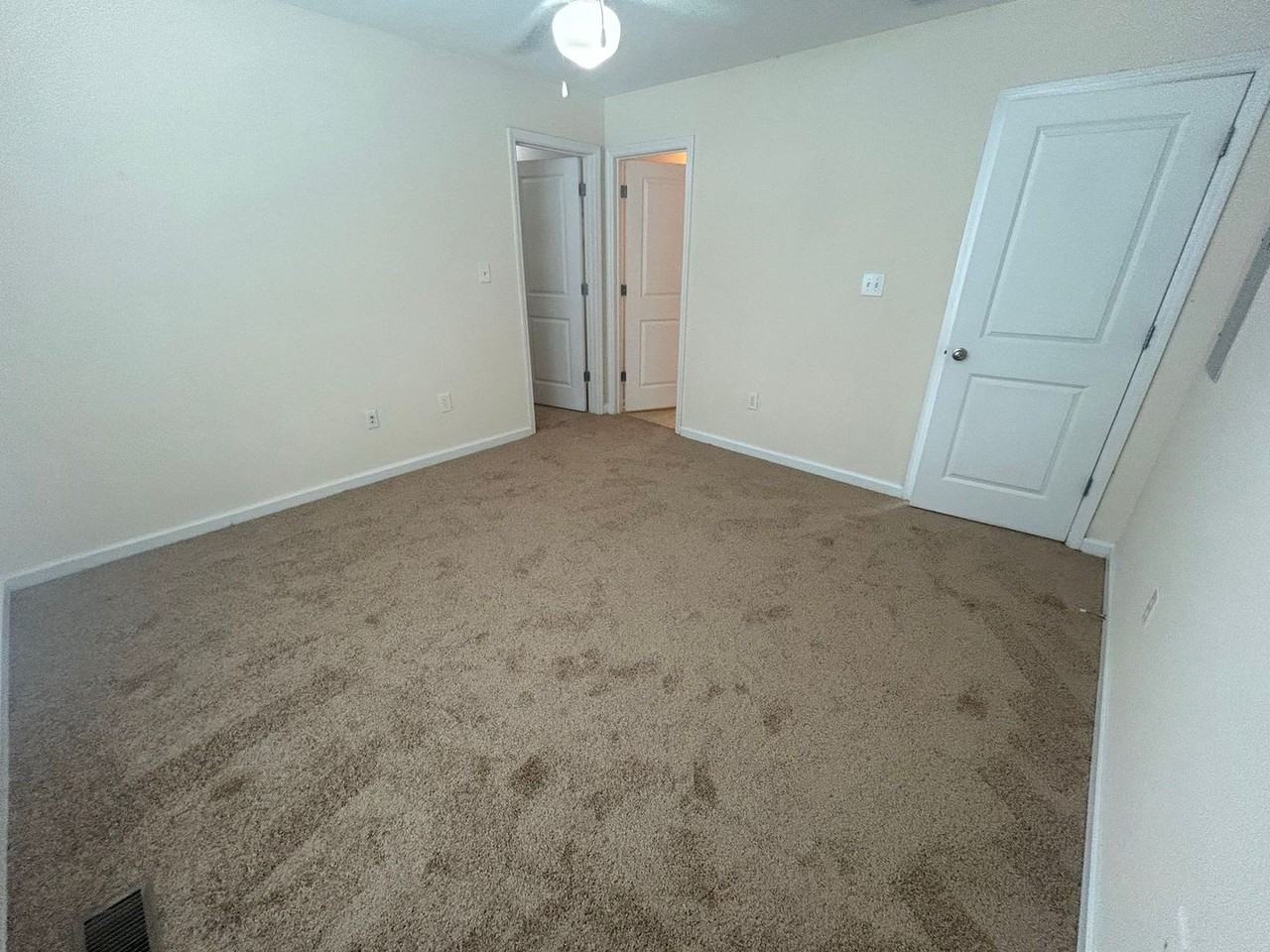 155 Artisan Pl - Photo 5 of 15